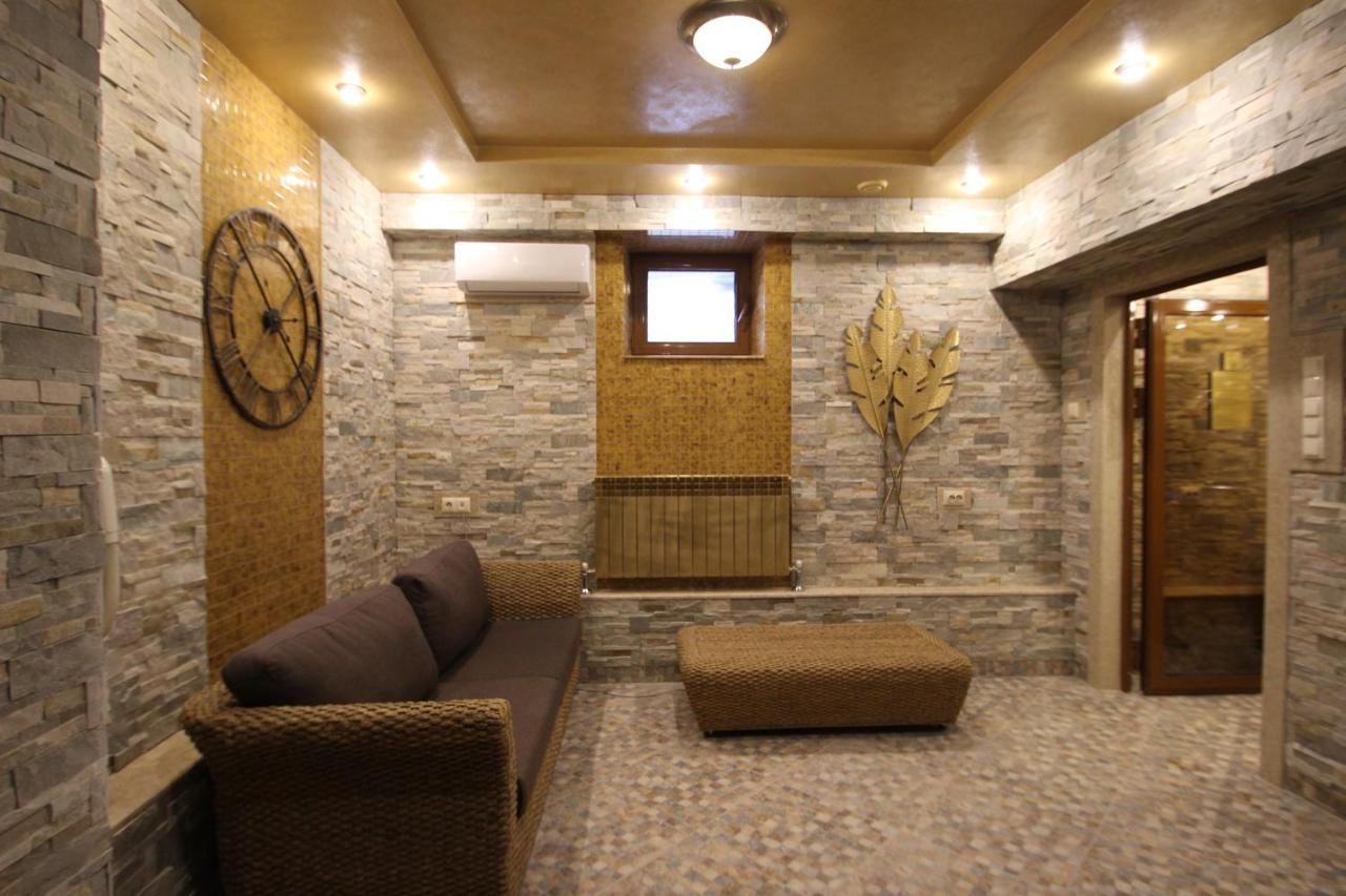 Hotel Uyut Almaty Exterior foto