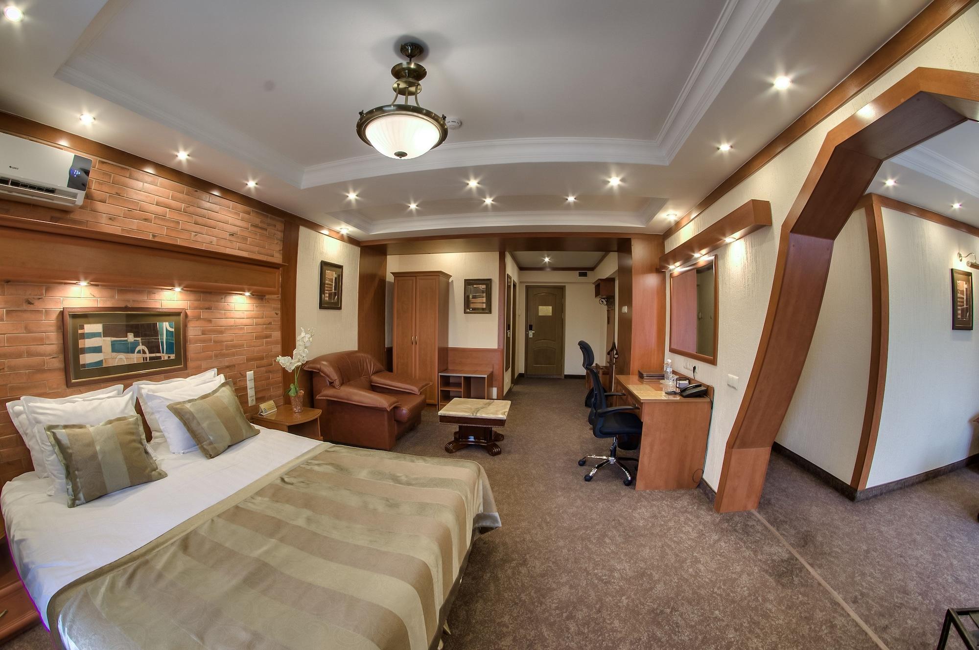 Hotel Uyut Almaty Exterior foto