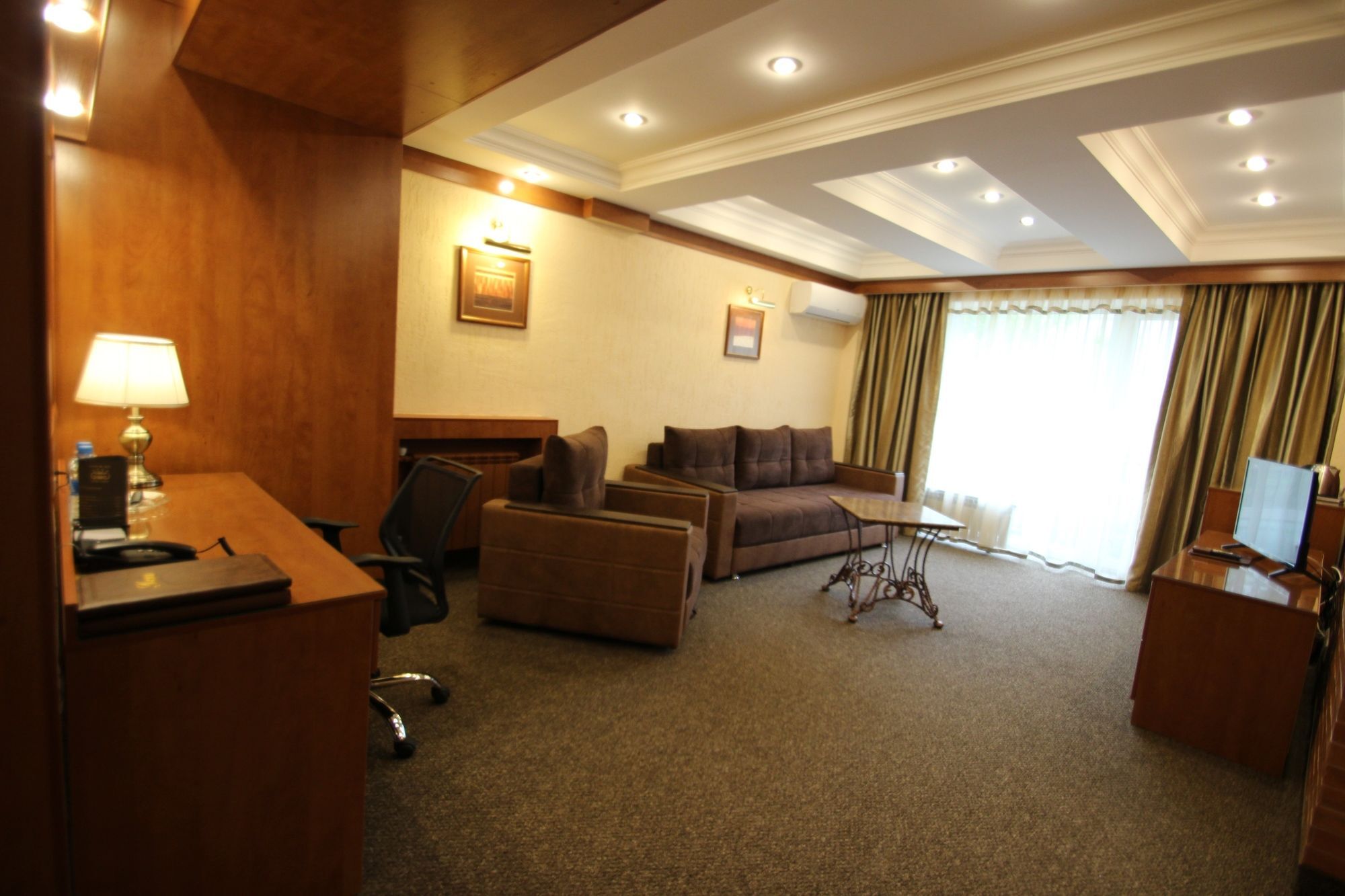 Hotel Uyut Almaty Exterior foto